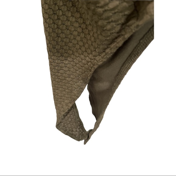 WILD FABLE NWT OLIVE GREEN TEXTURED V-NECK SNAP BUTTON BODYSUIT SIZE LARGE - Picture 7 of 13